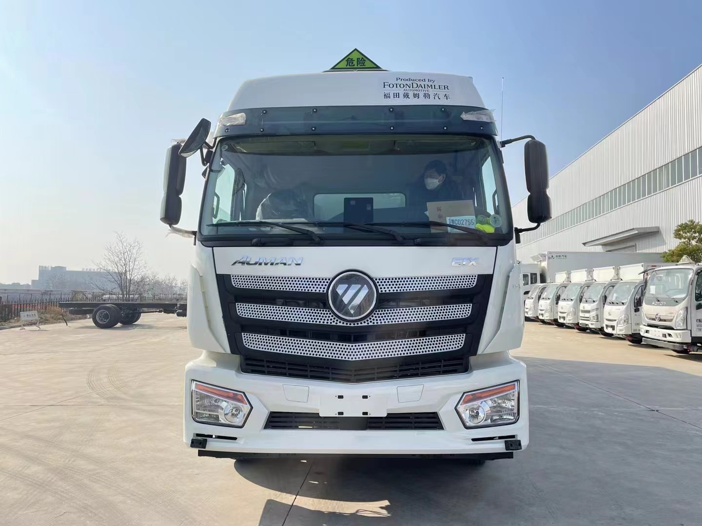 福田歐曼9.6米煙花爆竹運(yùn)輸車