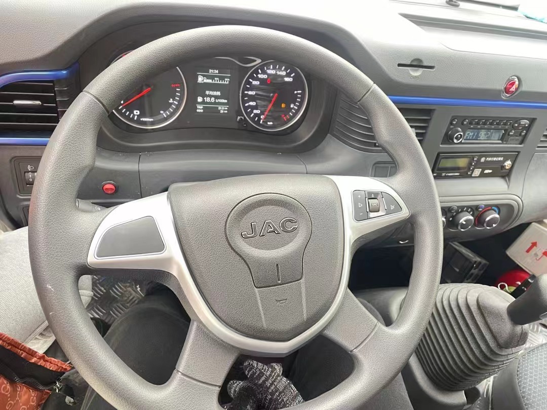 江淮黃牌7.2噸雜項廂式運輸車